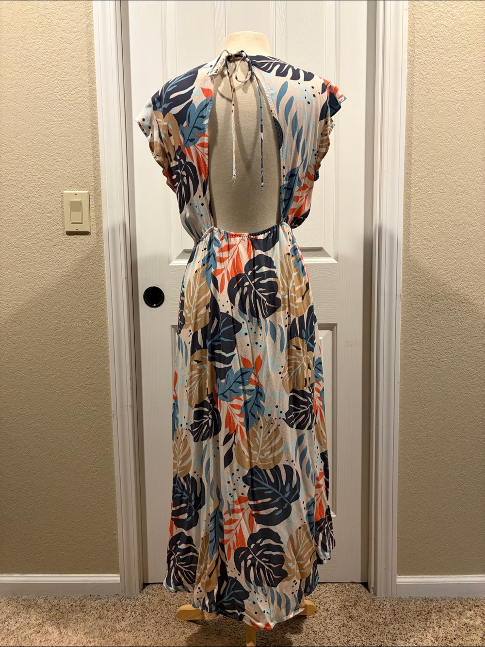 Saltwater Luxe tropical hi low Women's Dress size L designed in Los Angeles - Picture 6 of 6